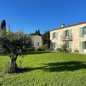 chambre-dhotes-la-bastide-des-eucalyptus.fr-provencehotel.com/
